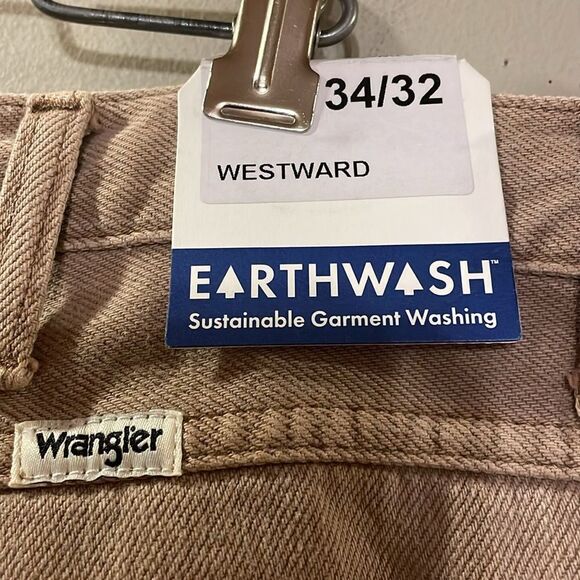 NWT Wrangler Earthwash Jeans - Picture 7 of 16